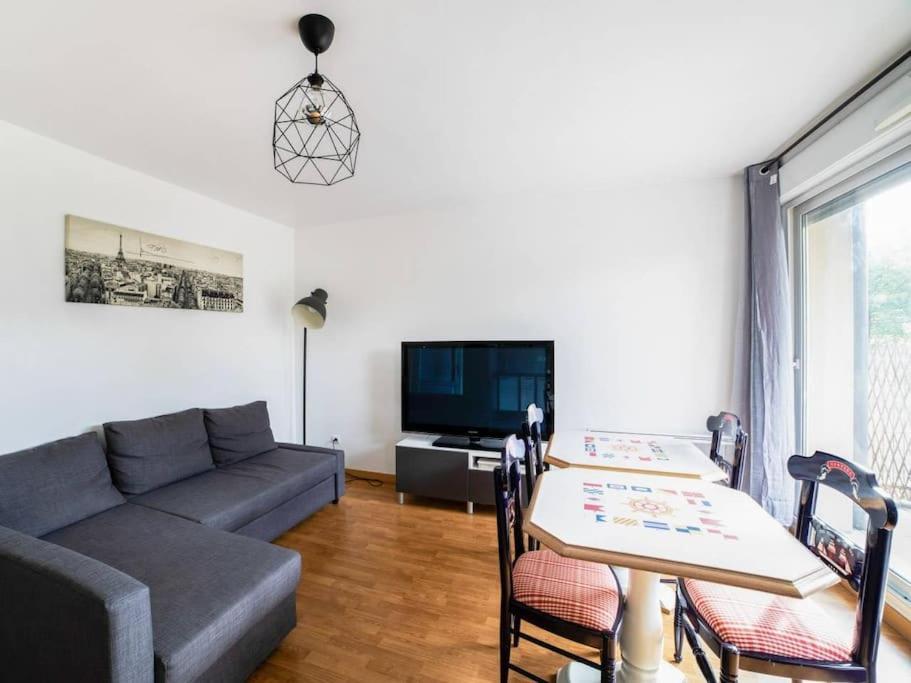 Les Paves De Prague - Appartement Pour 4 A 10 Minutes De Disneyland Paris Montévrain Zewnętrze zdjęcie